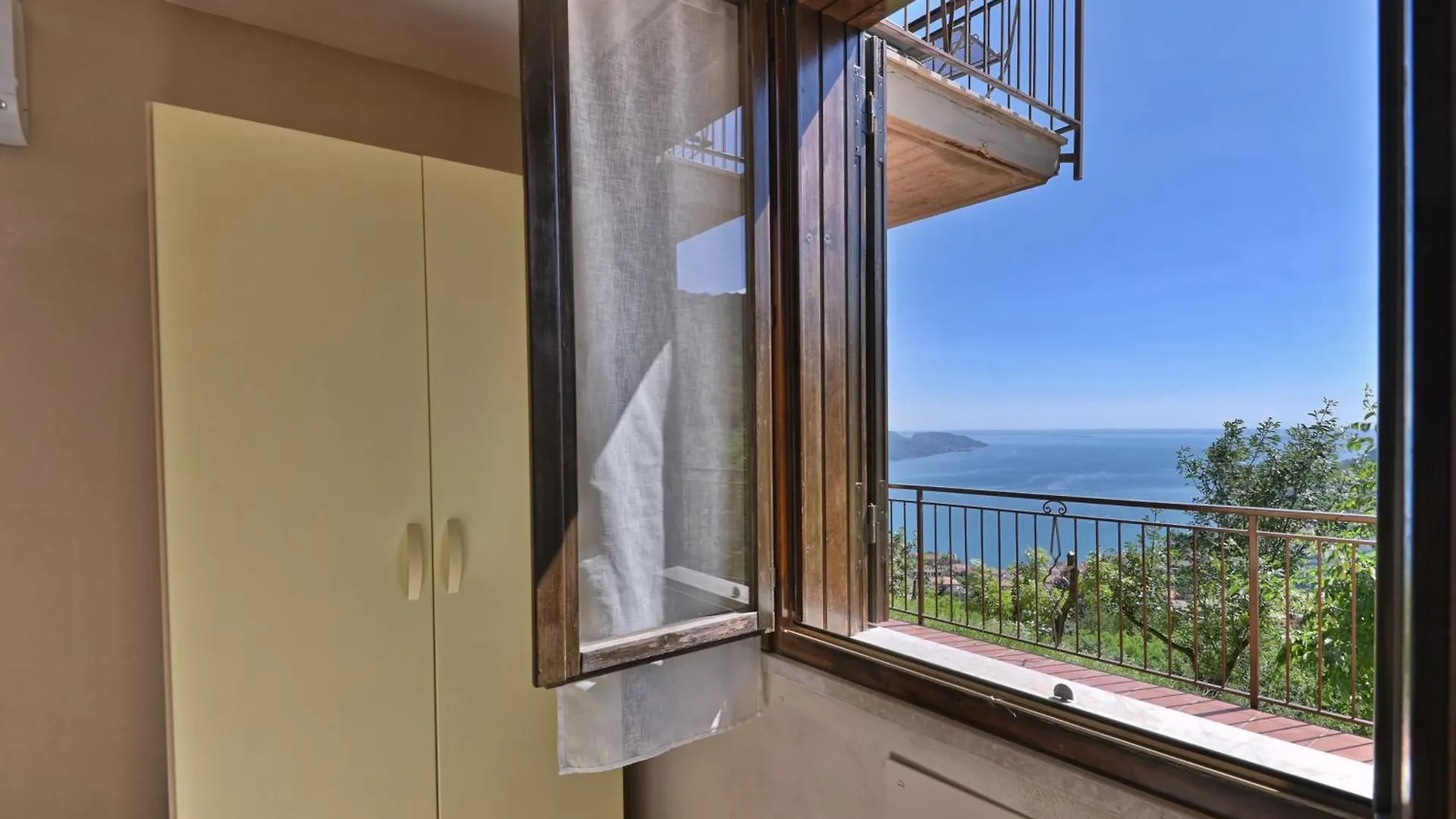 Apartment Le Coste Lake View 1 & 2 Tignale