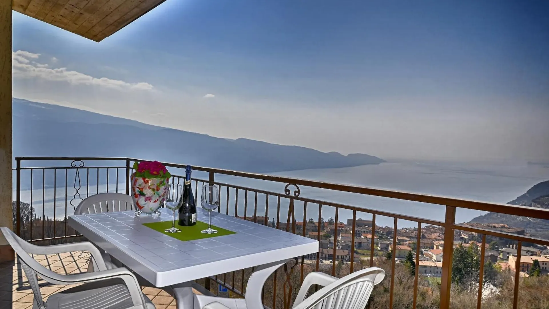 Le Coste Lake View 1 & 2 Tignale