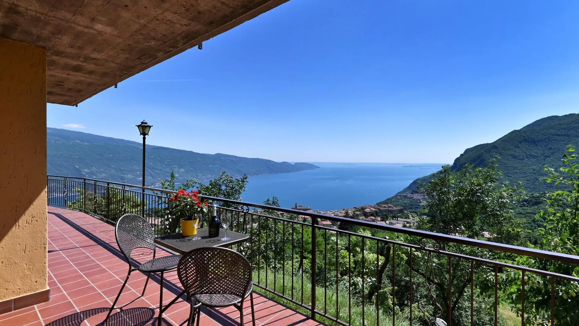 Apartment Le Coste Lake View 1 & 2 Tignale